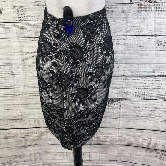 The Limited Skirt size 12 Black Silver Floral Lace Straight Pencil Knee Wedding - Picture 7 of 8